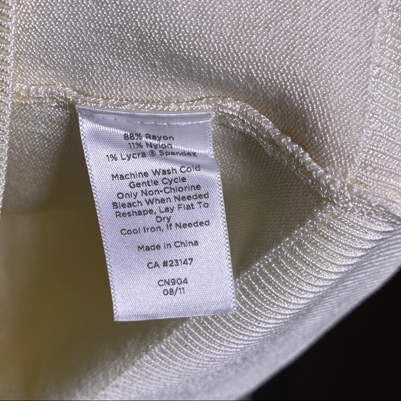 Talbots Cream Rayon Mock Neck Short Sleeve Blouse Top Size Large - Picture 7 of 8